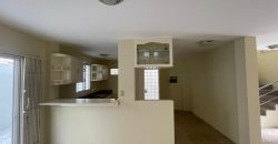 En venta casa de 3 dormitorios en Urb.La Martina en Duran.