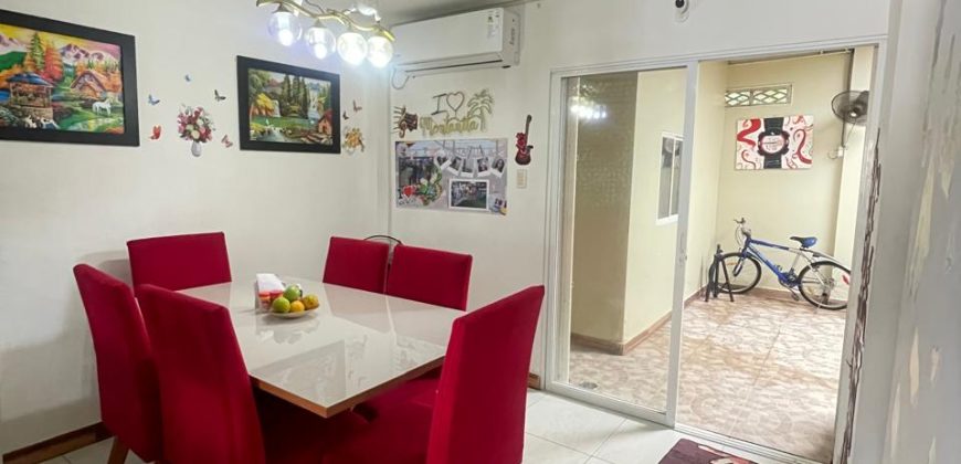 En venta casa de 5 dormitorios en Urb.Ciudad Olimpo en vía la costa, km 24.