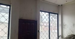 En venta casa en alborada 9na etapa, sector seguro con portón .