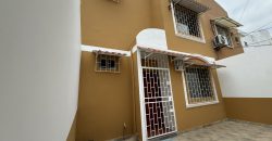 Se vende casa de 3 dormitorios en Mucho lote 1, cerca del Mall del Norte.