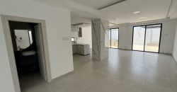 En Venta Casa de 4 Dormitorios de estreno en Ciudad Celeste, etapa Estribor.