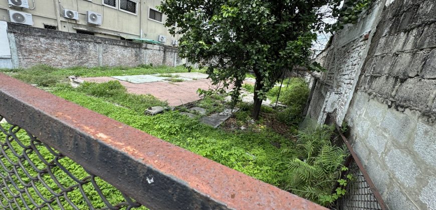 Se alquila terreno en urdesa.