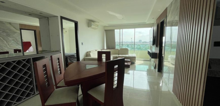 Se vende departamento de dos dormitorios en Urb.La Vista Towers.