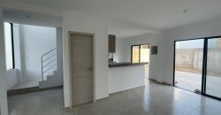 En alquiler casa de 3 dormitorios en urb.La joya, etapa Aguamarina.