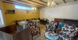 Se vende casa rentera en los ceibos, sector los Olivos en Av. Leopoldo Calvo .