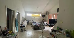 Se vende casa rentera en los ceibos, sector los Olivos en Av. Leopoldo Calvo .