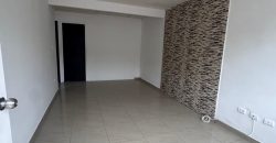 En venta casa de 2 dormitorios en urb.Villa del Rey.