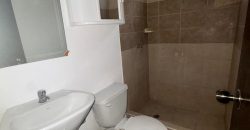 En venta casa de 2 dormitorios en urb.Villa del Rey.