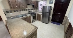 En venta casa rentera en cdla.El Cóndor en Norte de Guayaquil.