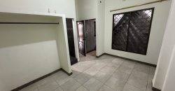 En venta casa rentera en Mucho lote 1, sector con portón.