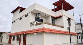 En venta casa rentera en Cdla.Los Esteros.